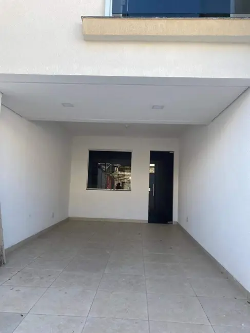 Foto 2 de Casa com 3 quartos à venda, 120m2 em Vila Cristina, Betim - MG