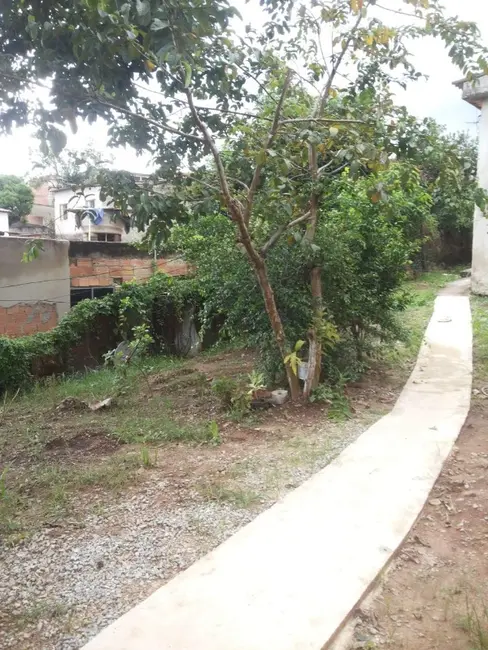 Foto 2 de Terreno / Lote à venda, 360m2 em Contagem - MG