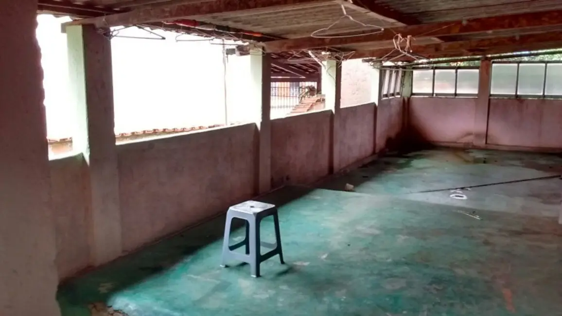 Casa com 3 quartos à venda, 180m2 em Contagem - MG - imagem 4 Foto 4 de Casa com 3 quartos à venda, 180m2 em Contagem - MG