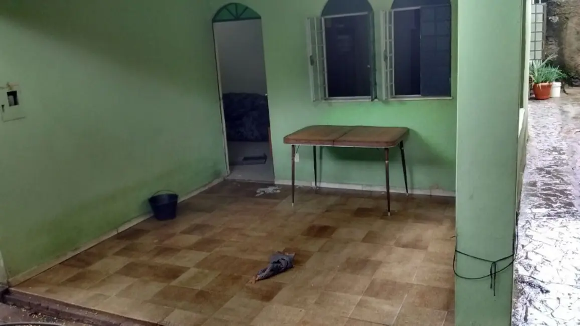 Casa com 3 quartos à venda, 180m2 em Contagem - MG - imagem 3 Foto 3 de Casa com 3 quartos à venda, 180m2 em Contagem - MG