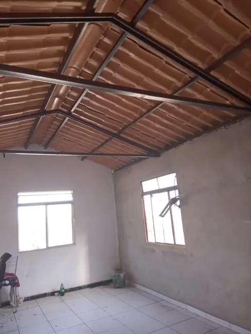 Foto 8 de Casa com 2 quartos à venda, 200m2 em Contagem - MG