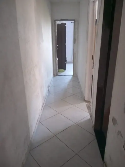 Foto 3 de Casa com 2 quartos à venda, 200m2 em Contagem - MG