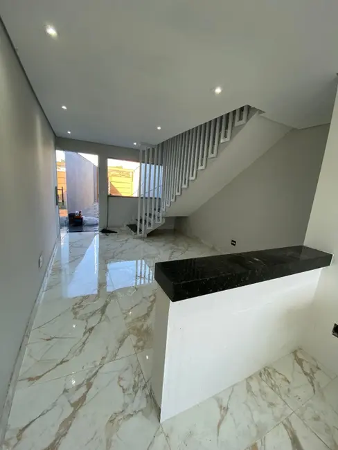Foto 2 de Casa com 2 quartos à venda, 100m2 em Vila Verde, Betim - MG