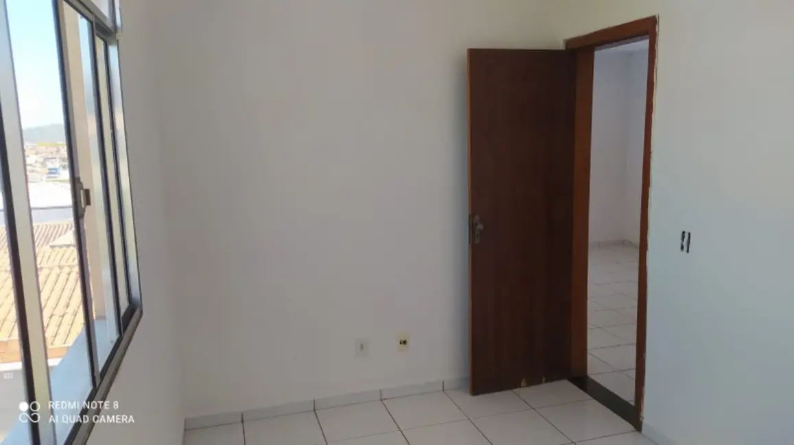 Apartamento com 2 quartos à venda, 50m2 em Esmeraldas - MG - imagem 3 Foto 3 de Apartamento com 2 quartos à venda, 50m2 em Esmeraldas - MG