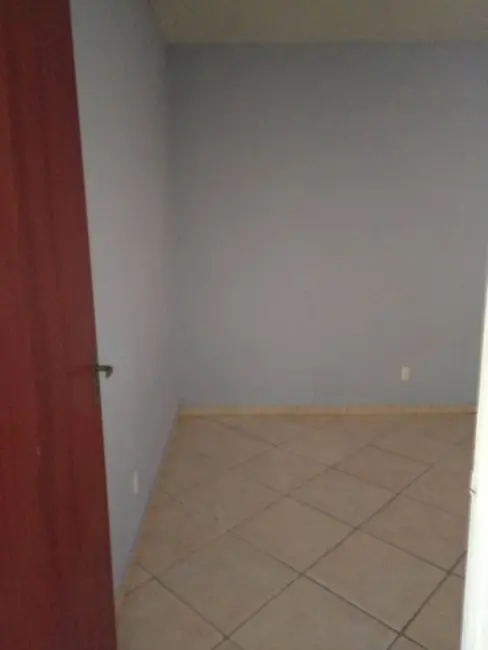 Casa com 2 quartos à venda, 90m2 em Esmeraldas - MG - imagem 5 Foto 5 de Casa com 2 quartos à venda, 90m2 em Esmeraldas - MG