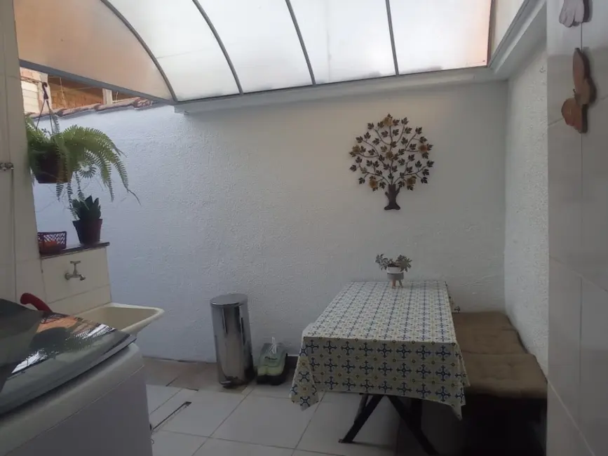 Foto 8 de Casa de Condomínio com 2 quartos à venda, 80m2 em Contagem - MG