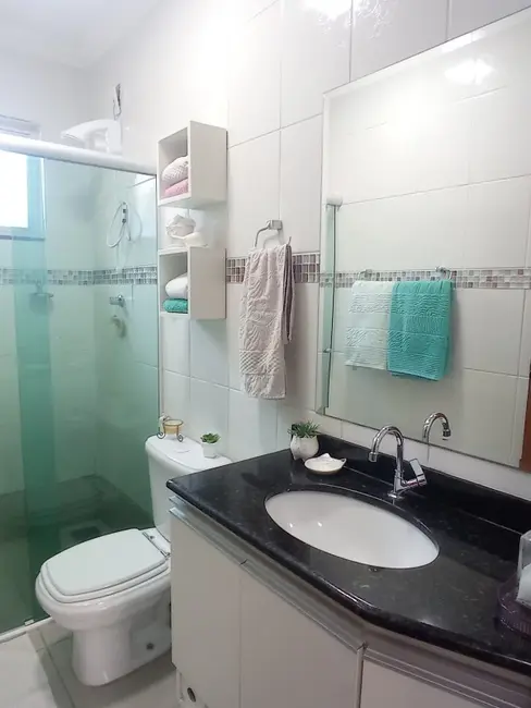 Foto 6 de Casa de Condomínio com 2 quartos à venda, 80m2 em Contagem - MG