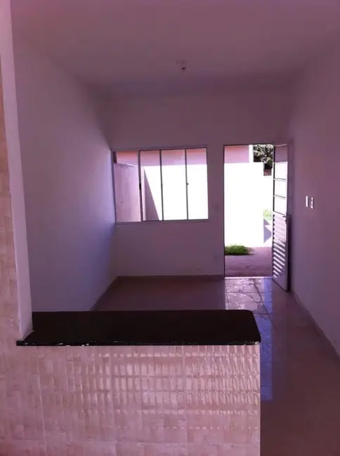 Casa com 2 quartos à venda, 100m2 em Mateus Leme - MG - imagem 3 Foto 3 de Casa com 2 quartos à venda, 100m2 em Mateus Leme - MG