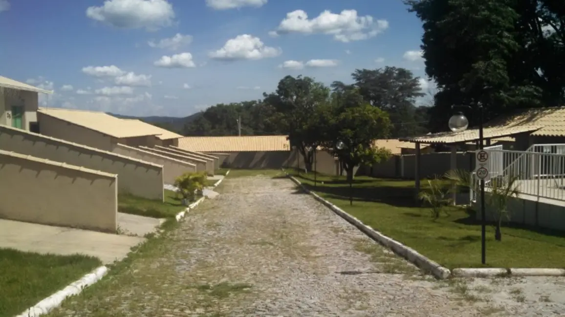 Foto 2 de Casa de Condomínio com 2 quartos à venda, 90m2 em Esmeraldas - MG