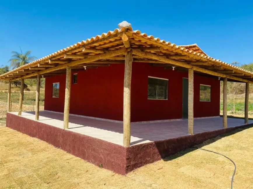Sítio / Rancho com 3 quartos à venda, 1000m2 em Vargem Bento da Costa, Esmeraldas - MG - imagem 4 Foto 4 de Sítio / Rancho com 3 quartos à venda, 1000m2 em Vargem Bento da Costa, Esmeraldas - MG