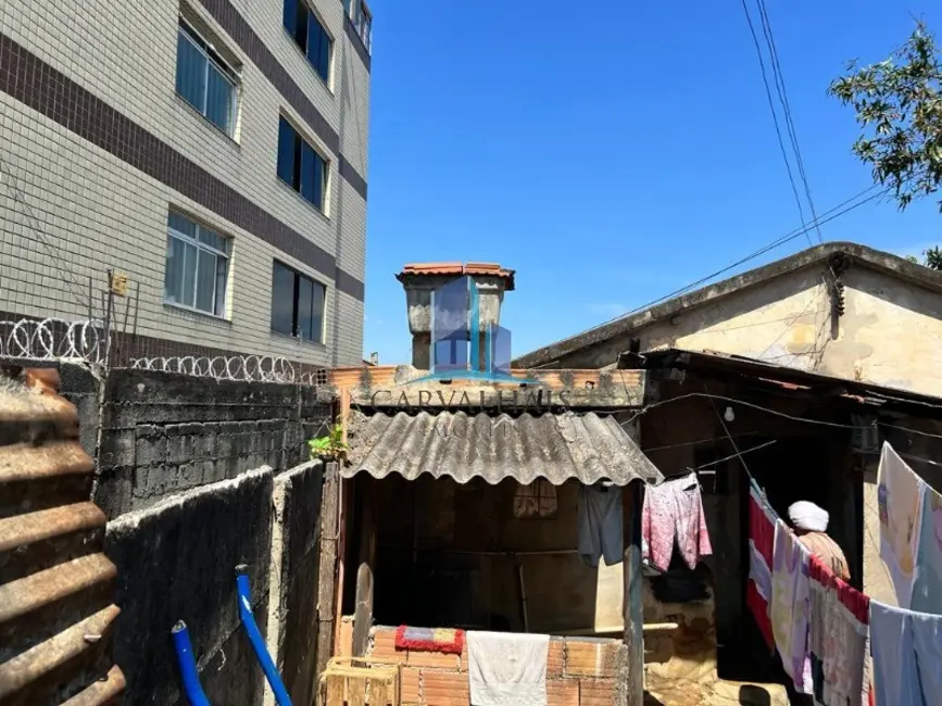 Foto 6 de Casa com 2 quartos à venda, 360m2 em Contagem - MG