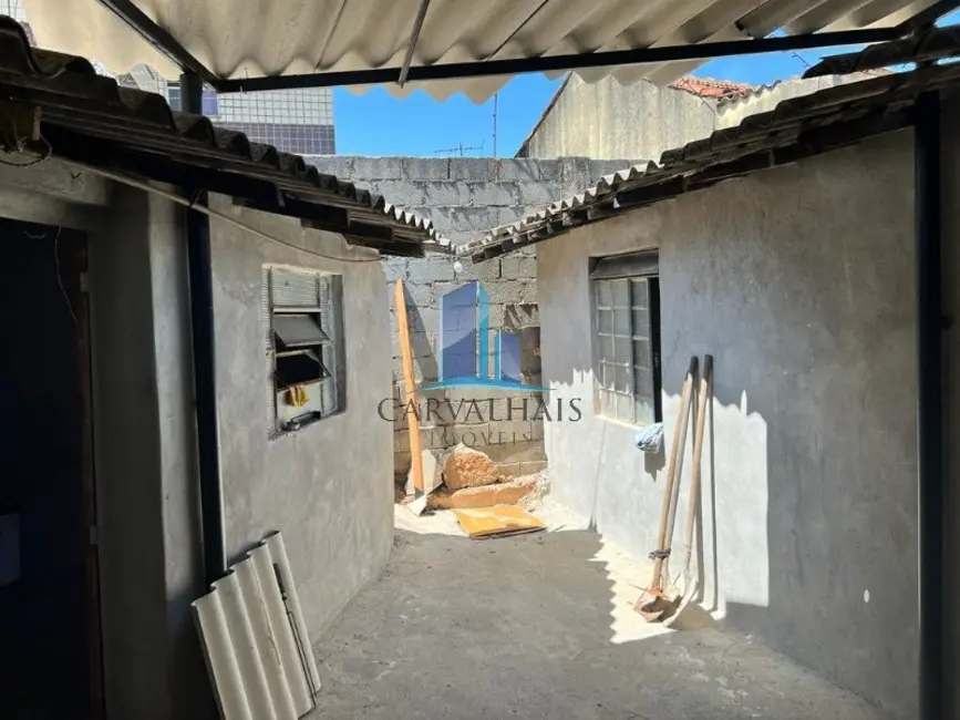 Foto 5 de Casa com 2 quartos à venda, 360m2 em Contagem - MG