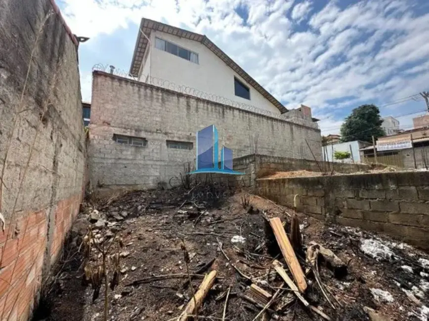 Foto 3 de Terreno / Lote à venda, 200m2 em Contagem - MG