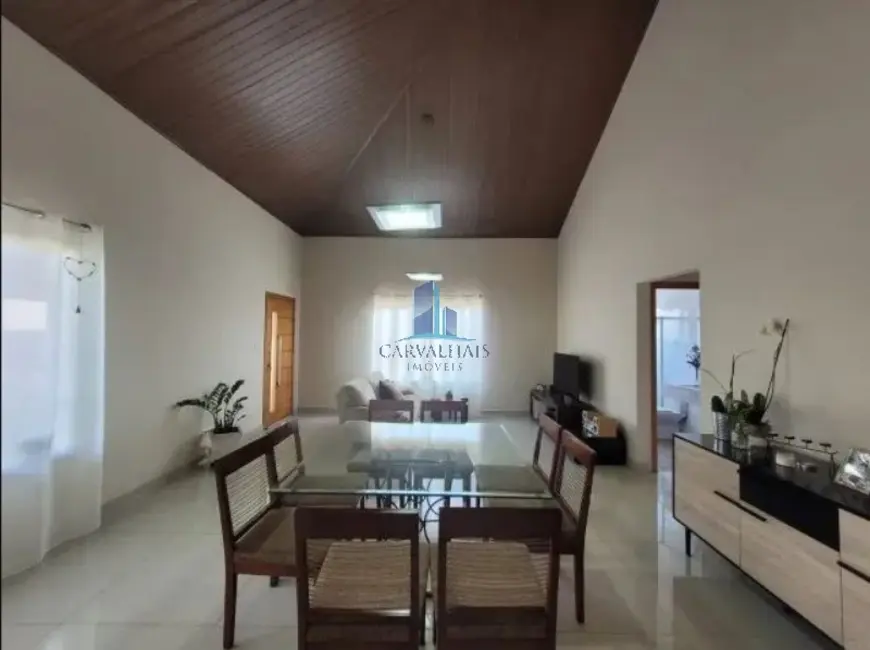 Casa com 3 quartos à venda, 186m2 em Vale do Sol, Nova Lima - MG - imagem 3 Foto 3 de Casa com 3 quartos à venda, 186m2 em Vale do Sol, Nova Lima - MG