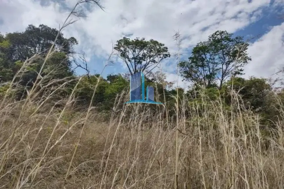 Foto 3 de Terreno / Lote à venda, 594m2 em Contagem - MG