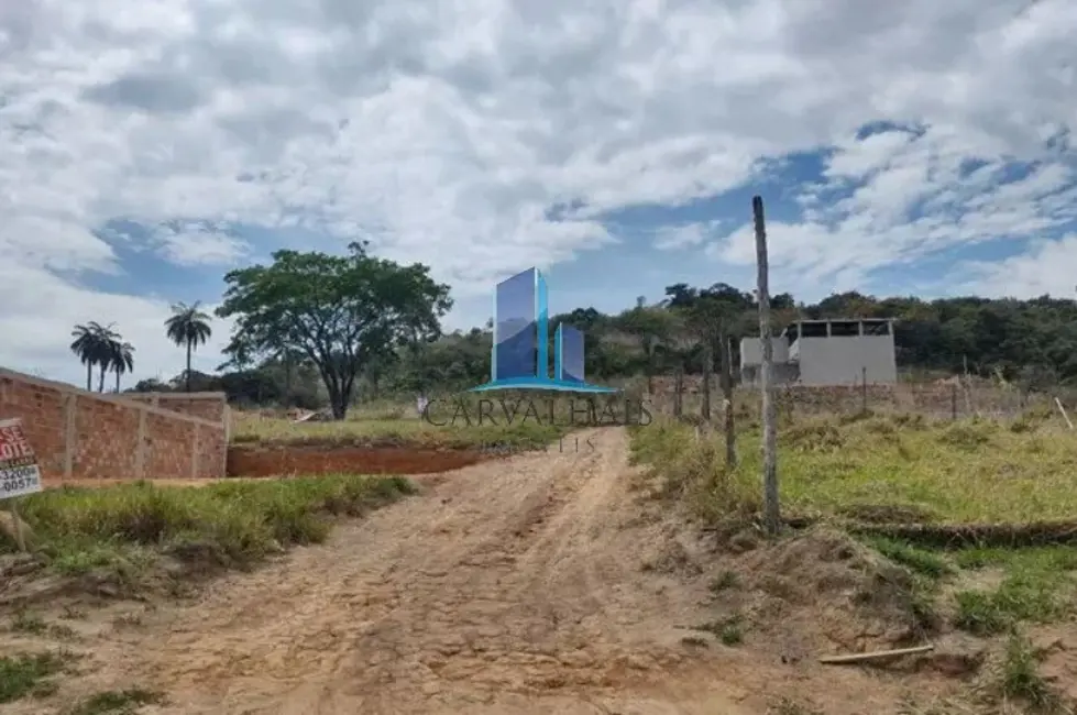 Foto 2 de Terreno / Lote à venda, 594m2 em Contagem - MG