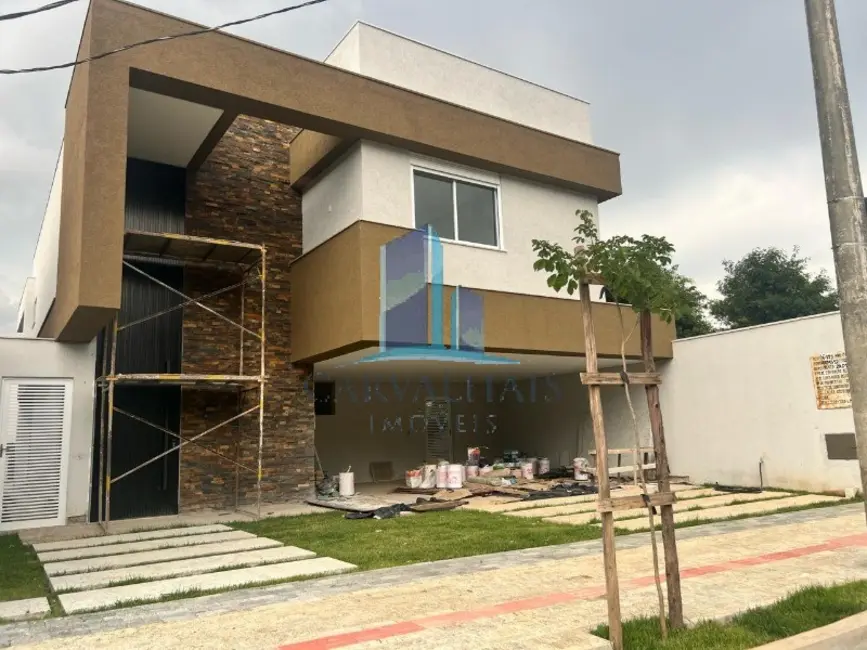 Foto 2 de Casa de Condomínio com 4 quartos à venda, 300m2 em Contagem - MG