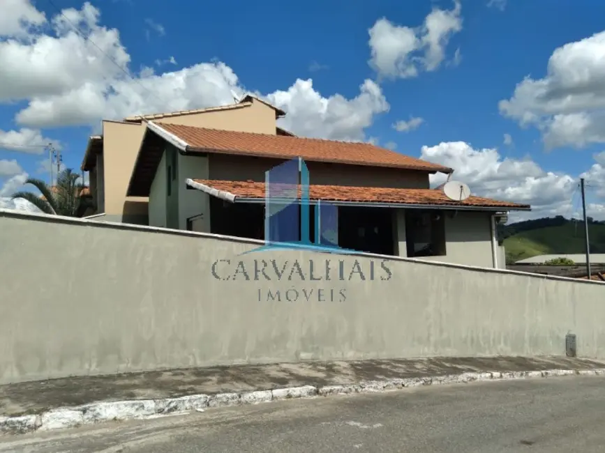 Foto 9 de Casa com 2 quartos à venda, 100m2 em Crucilandia - MG