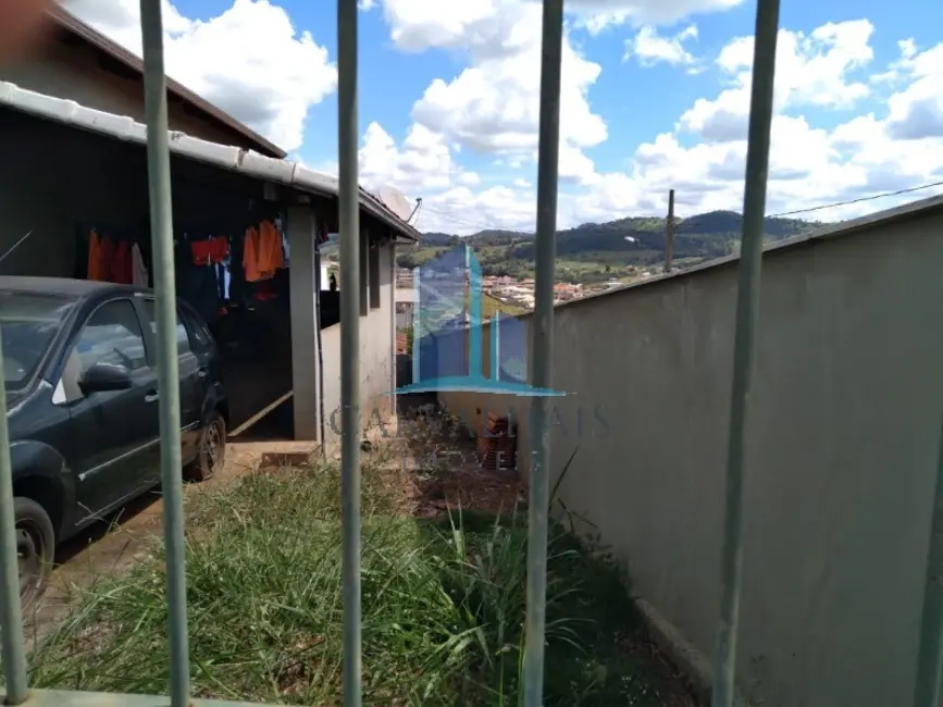 Foto 3 de Casa com 2 quartos à venda, 100m2 em Crucilandia - MG