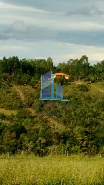 Foto 8 de Sítio / Rancho com 6 quartos à venda, 30000m2 em Itaguara - MG