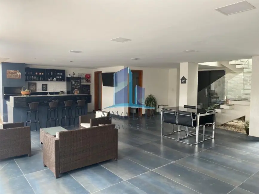 Foto 2 de Casa de Condomínio com 4 quartos à venda, 367m2 em Contagem - MG