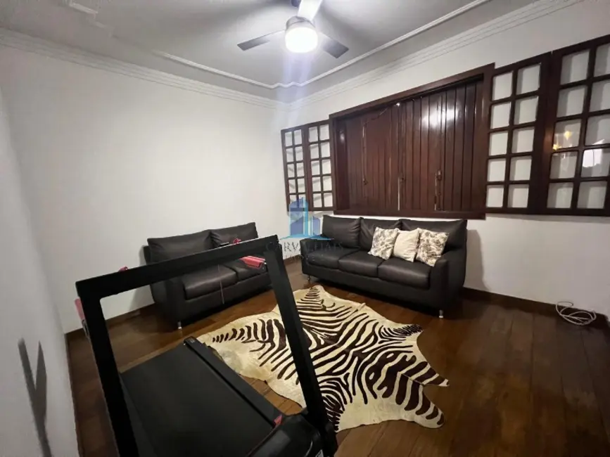 Foto 3 de Casa com 4 quartos à venda, 472m2 em Contagem - MG