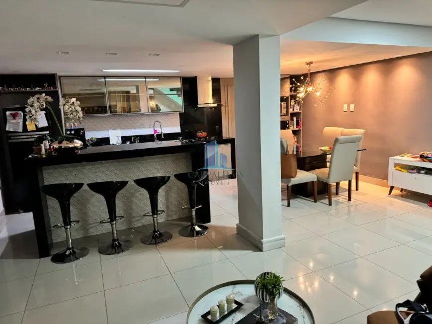 Foto 5 de Casa de Condomínio com 3 quartos à venda, 660m2 em Contagem - MG