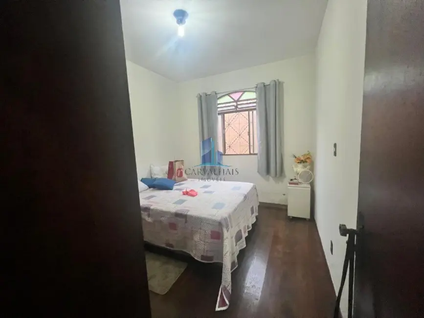 Foto 8 de Casa com 7 quartos à venda, 360m2 em Contagem - MG