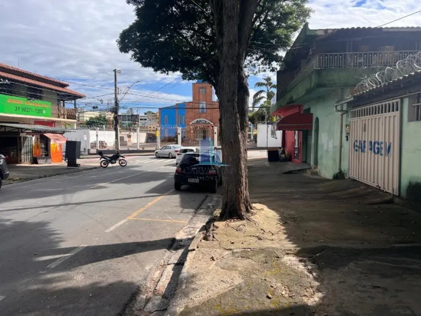 Foto 3 de Casa com 3 quartos à venda, 446m2 em Contagem - MG