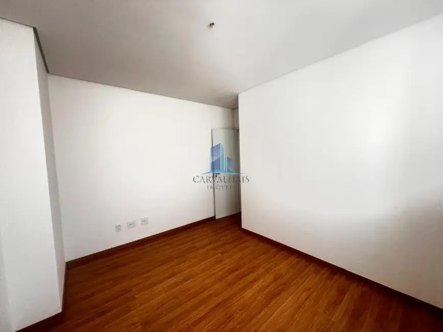 Foto 5 de Casa de Condomínio com 4 quartos à venda, 300m2 em Contagem - MG