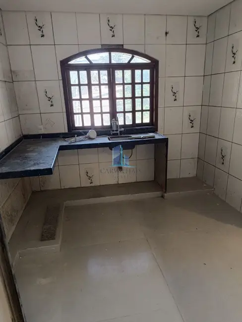 Foto 2 de Casa com 2 quartos à venda, 100m2 em Laranjeiras, Betim - MG