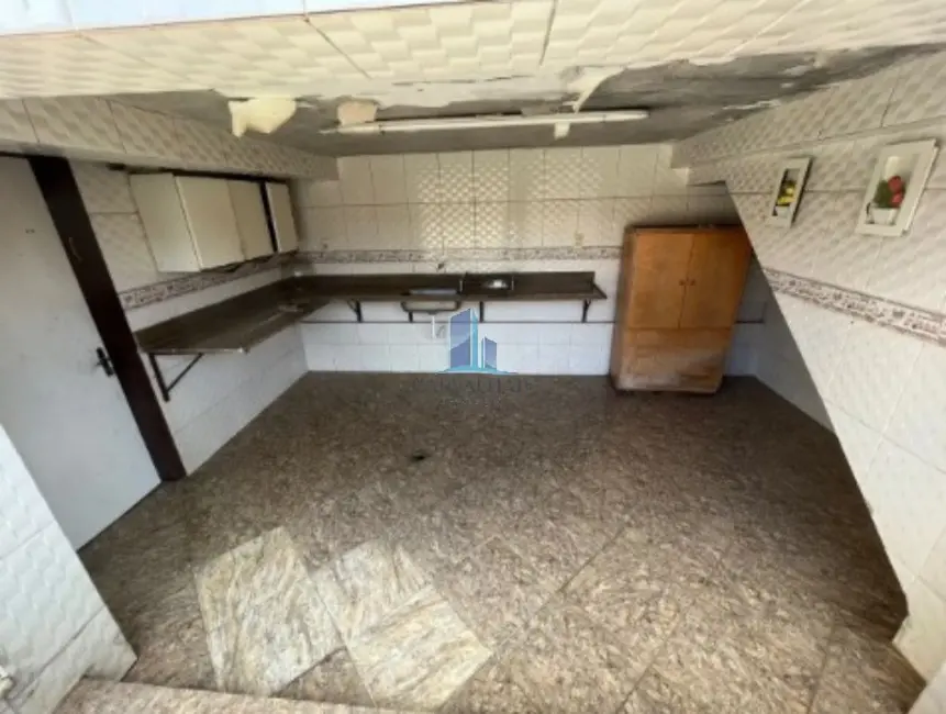 Foto 9 de Casa com 4 quartos para alugar, 360m2 em Contagem - MG