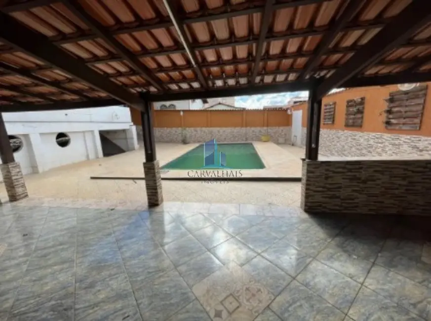 Foto 6 de Casa com 4 quartos para alugar, 360m2 em Contagem - MG