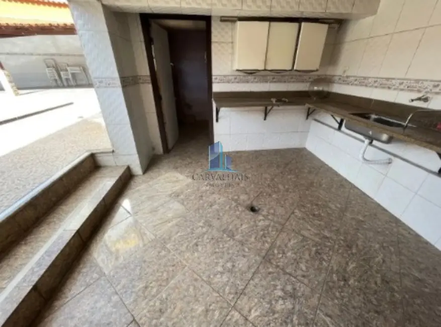 Foto 7 de Casa com 4 quartos para alugar, 360m2 em Contagem - MG