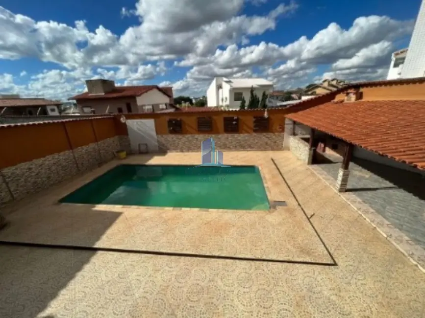 Foto 3 de Casa com 4 quartos para alugar, 360m2 em Contagem - MG