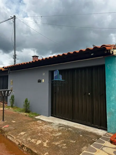 Foto 1 de Casa com 2 quartos à venda, 100m2 em Mateus Leme - MG