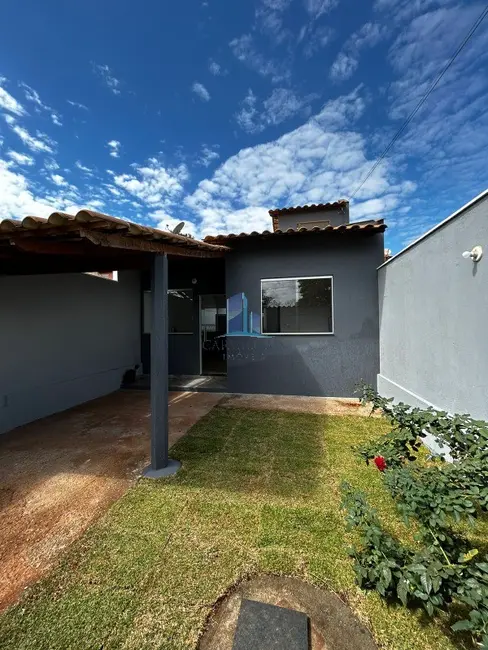Casa com 2 quartos à venda, 100m2 em Mateus Leme - MG - imagem 2 Foto 2 de Casa com 2 quartos à venda, 100m2 em Mateus Leme - MG