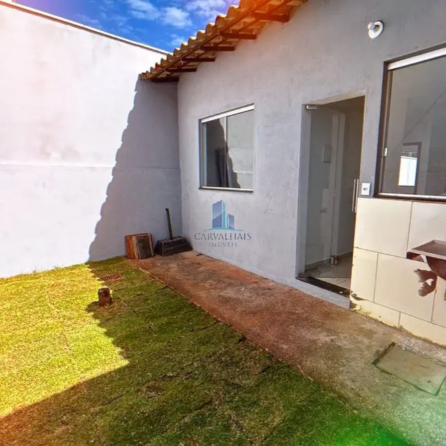 Casa com 2 quartos à venda, 100m2 em Mateus Leme - MG - imagem 3 Foto 3 de Casa com 2 quartos à venda, 100m2 em Mateus Leme - MG