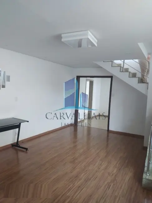 Foto 4 de Casa com 6 quartos para alugar, 400m2 em Contagem - MG