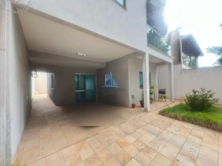 Foto 4 de Casa com 3 quartos à venda, 260m2 em Contagem - MG