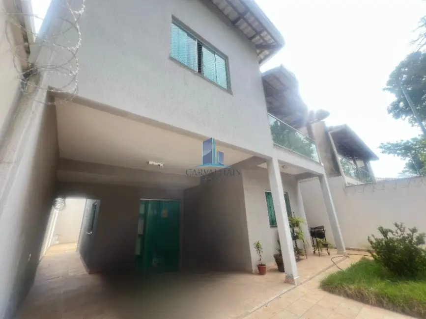 Foto 2 de Casa com 3 quartos à venda, 260m2 em Contagem - MG