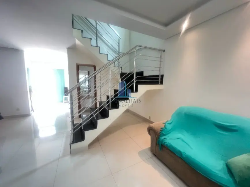 Foto 9 de Casa com 3 quartos à venda, 260m2 em Contagem - MG