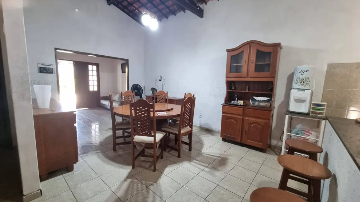 Foto 5 de Casa com 3 quartos à venda, 280m2 em Itaitinga - CE