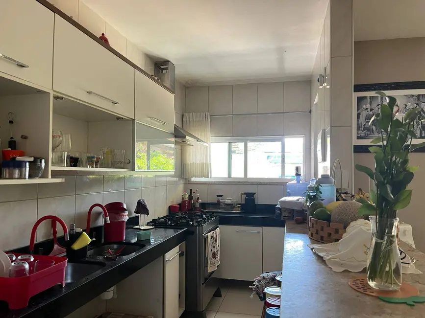Foto 3 de Casa com 4 quartos à venda, 136m2 em Eusebio - CE