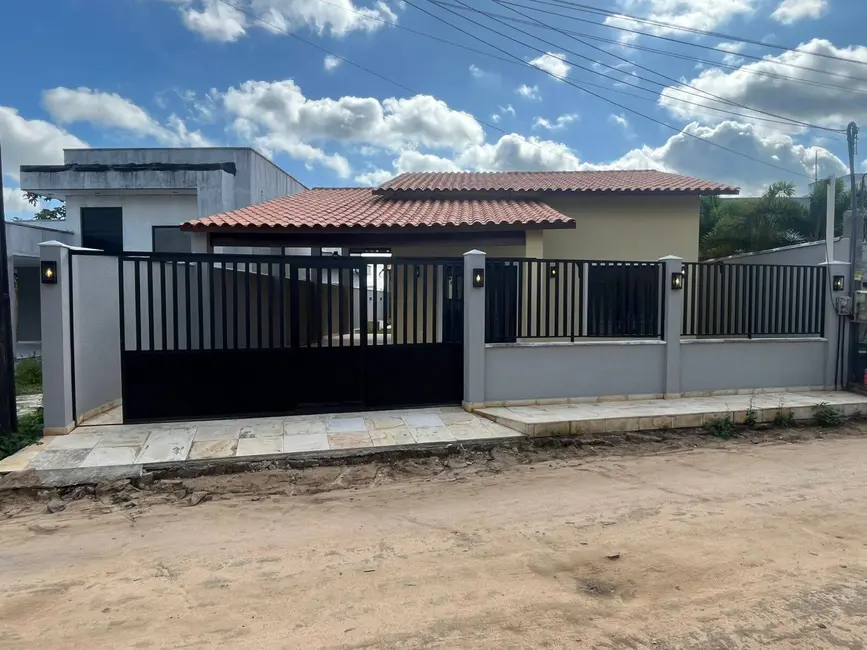 Foto 1 de Casa com 3 quartos à venda, 180m2 em Aquiraz - CE