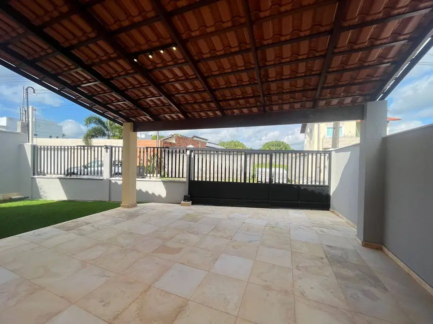 Foto 5 de Casa com 3 quartos à venda, 180m2 em Aquiraz - CE