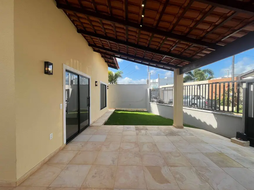 Foto 4 de Casa com 3 quartos à venda, 180m2 em Aquiraz - CE