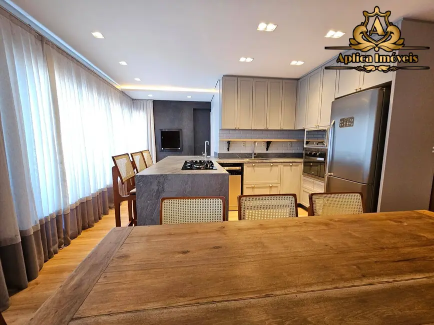 Apartamento com 3 quartos para alugar, 125m2 em Balneario Picarras - SC - imagem 4 Foto 4 de Apartamento com 3 quartos para alugar, 125m2 em Balneario Picarras - SC