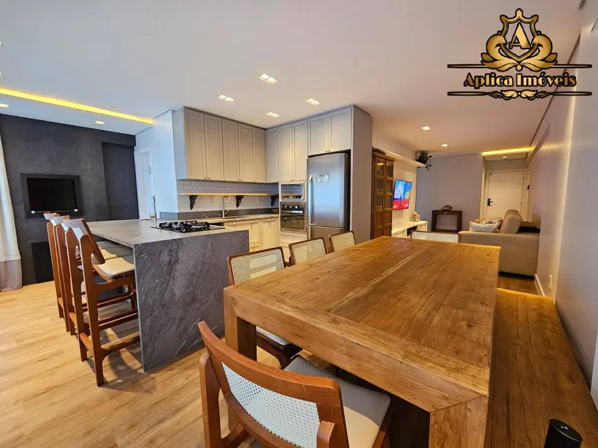 Apartamento com 3 quartos para alugar, 125m2 em Balneario Picarras - SC - imagem 7 Foto 7 de Apartamento com 3 quartos para alugar, 125m2 em Balneario Picarras - SC