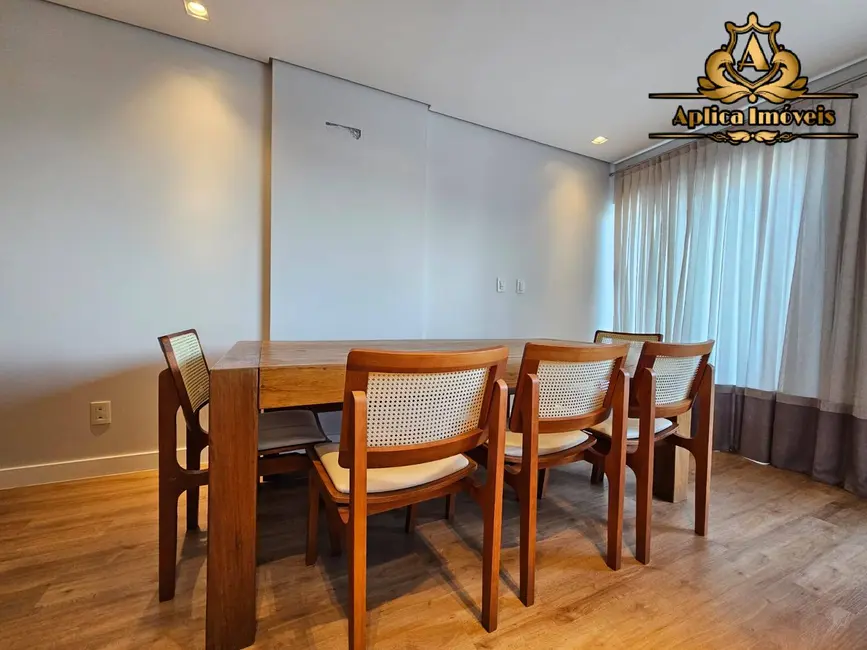 Apartamento com 3 quartos para alugar, 125m2 em Balneario Picarras - SC - imagem 8 Foto 8 de Apartamento com 3 quartos para alugar, 125m2 em Balneario Picarras - SC